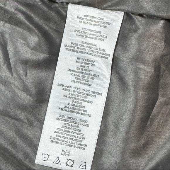 TOMMY HILFIGER Goose Down Puffer Vest - Picture 10 of 11